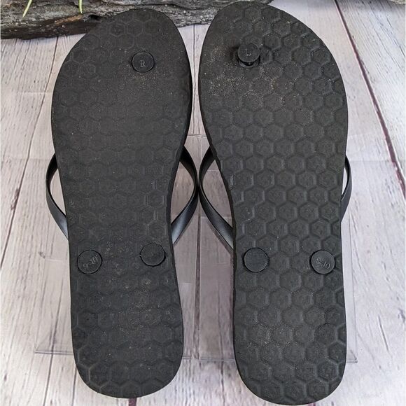 Pineapple Print Flip Flops  - Picture 6 of 7